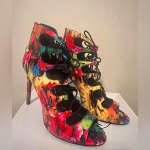 Steve Madden Cynthia Floral Multi Color Heel Size 11
